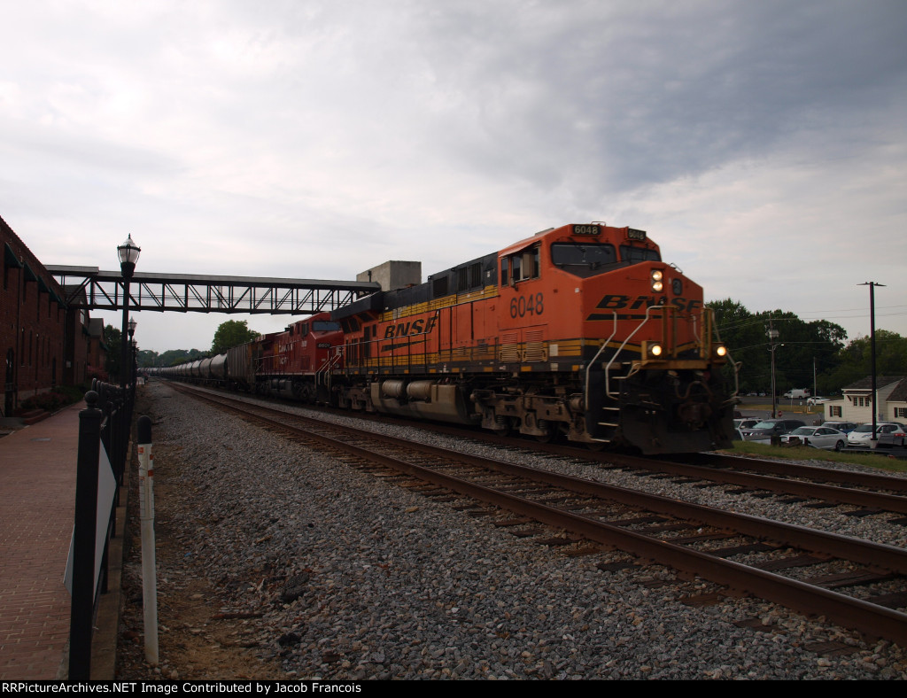 BNSF 6048